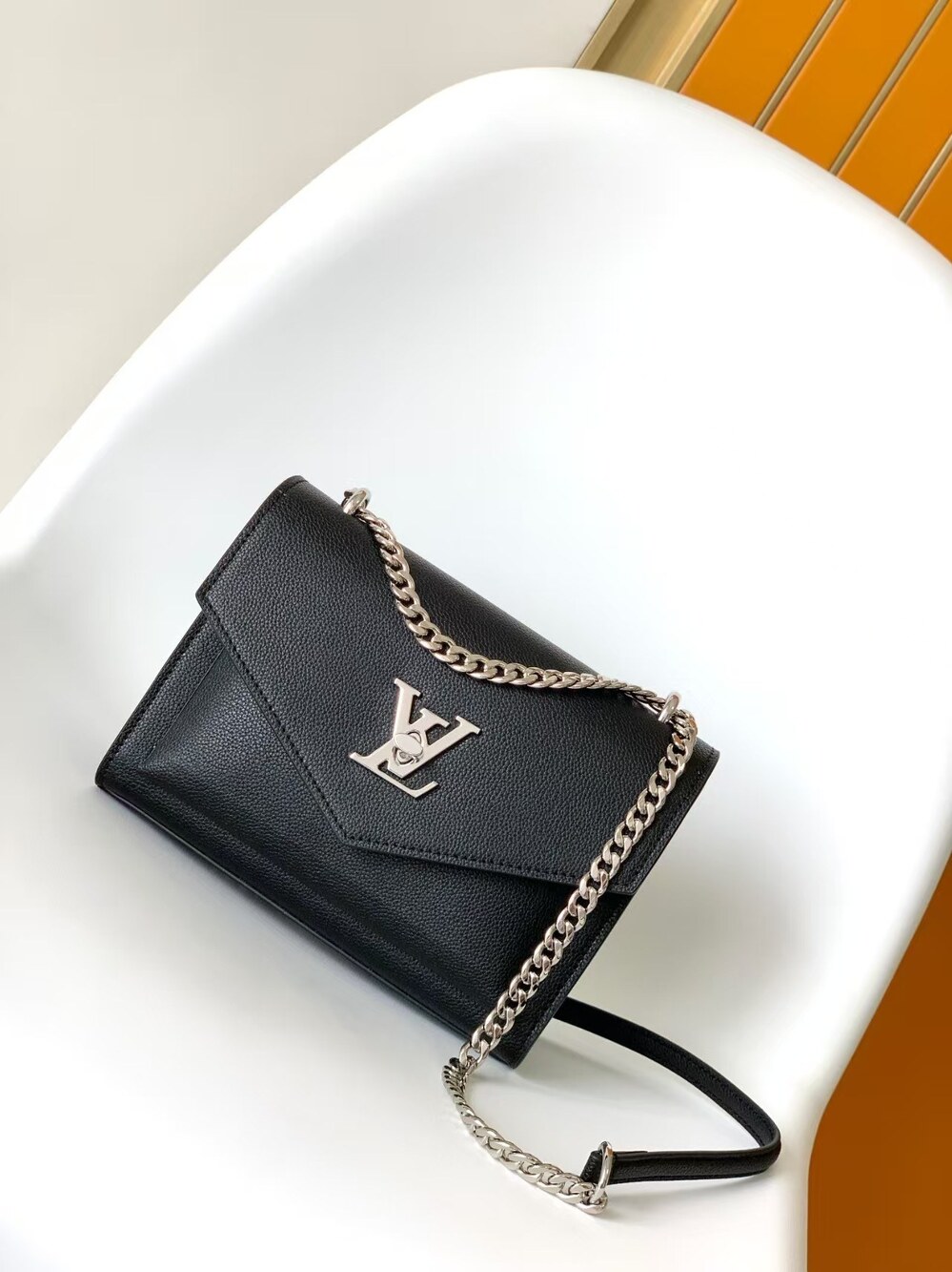 LOUIS VUITTON MYLOCKME CHAIN BB in Grained Leather
